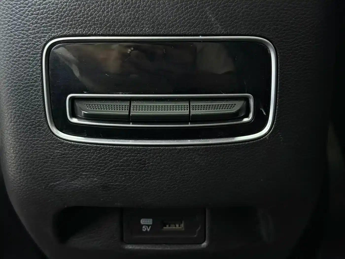 Trumpchi M6 2021 PRO 270T Automatic Luxury Edition — миниатюра 23