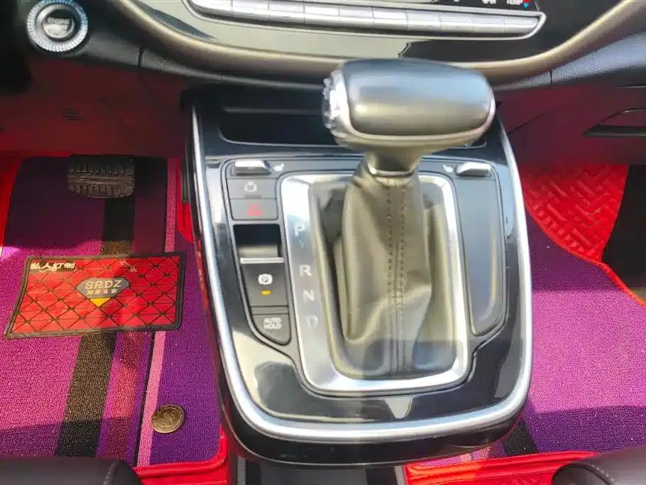Trumpchi M6 2021 270T DCT Premium Edition (7-seater) — миниатюра 16