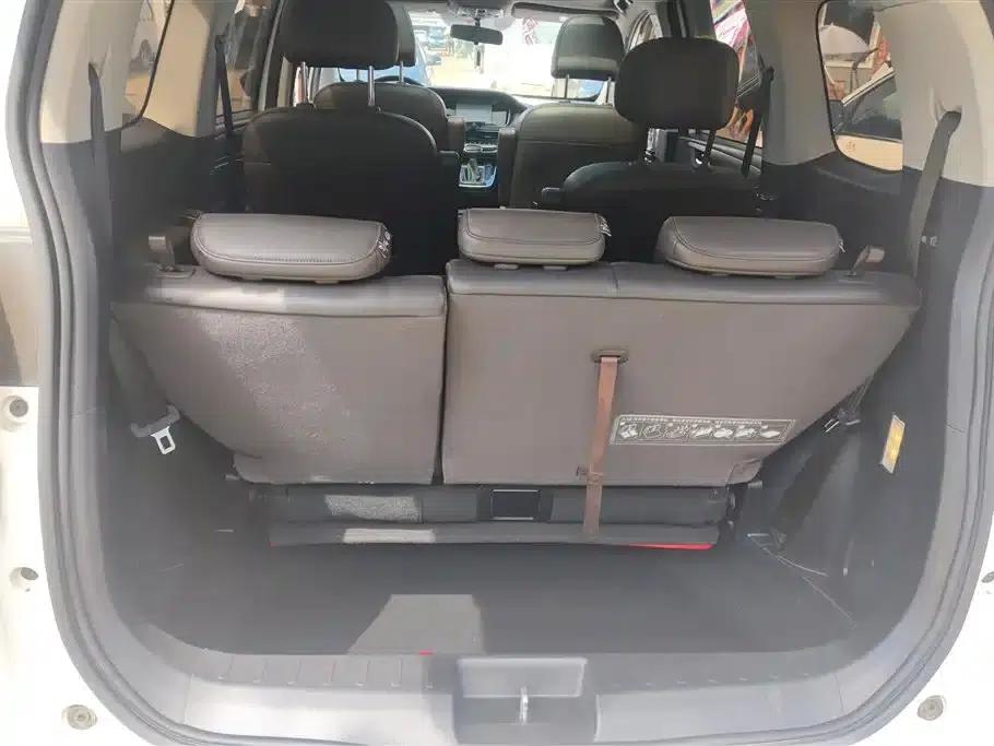 Trumpchi M6 2021 270T DCT Premium Edition (7-seater) — миниатюра 4