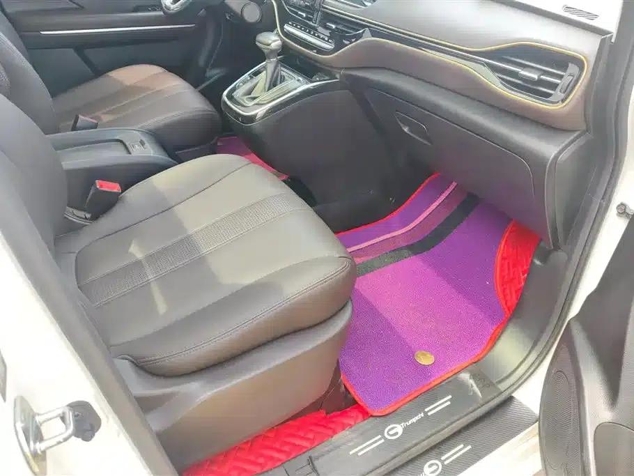Trumpchi M6 2021 270T DCT Premium Edition (7-seater) — миниатюра 8
