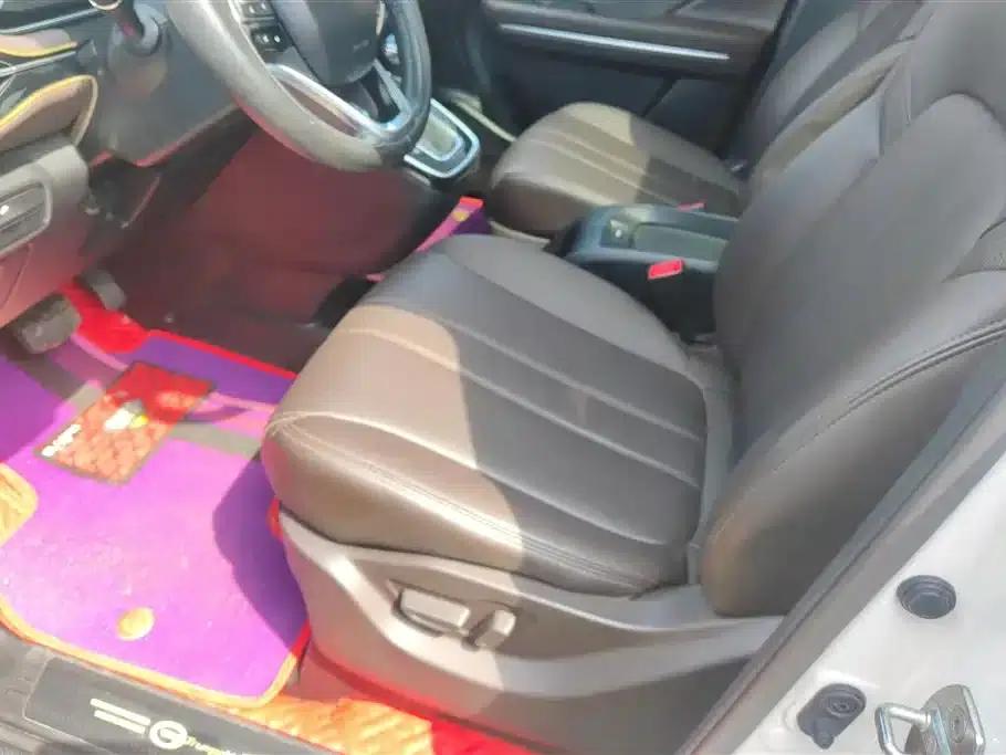 Trumpchi M6 2021 270T DCT Premium Edition (7-seater) — миниатюра 9