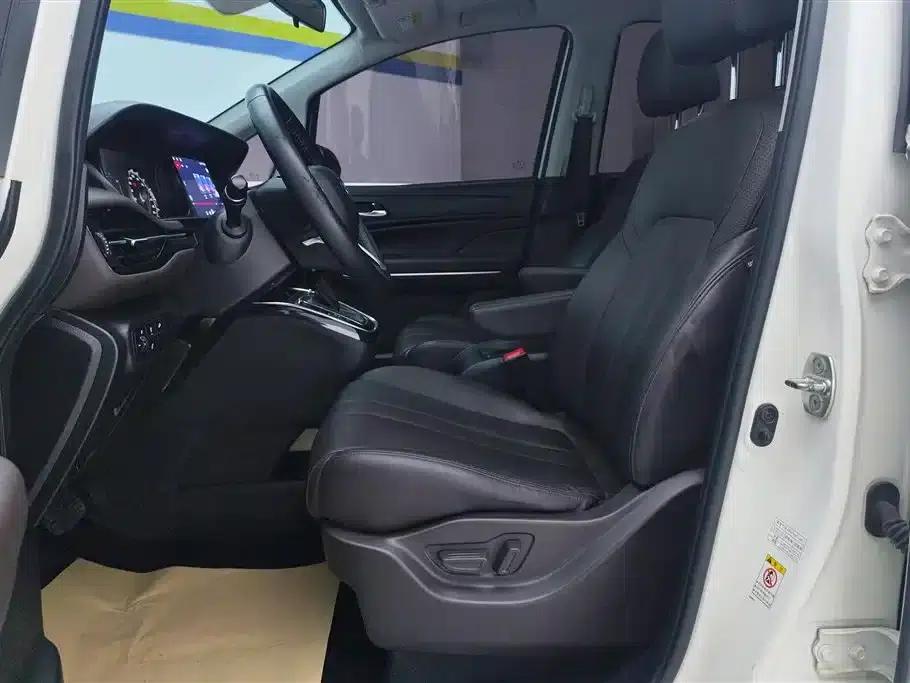 Trumpchi M6 2019 270T DCT Premium Edition (7-seater) National VI Emission Standard — миниатюра 9