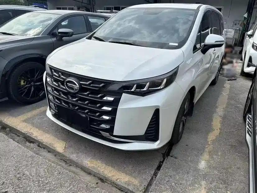 Trumpchi M6 2023 PRO 270T DCT Luxury Edition — миниатюра 1