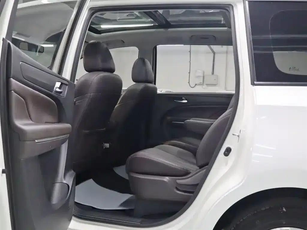 Trumpchi M6 2019 270T DCT Premium Edition (Six Seats) National VI Emission Standard — миниатюра 12