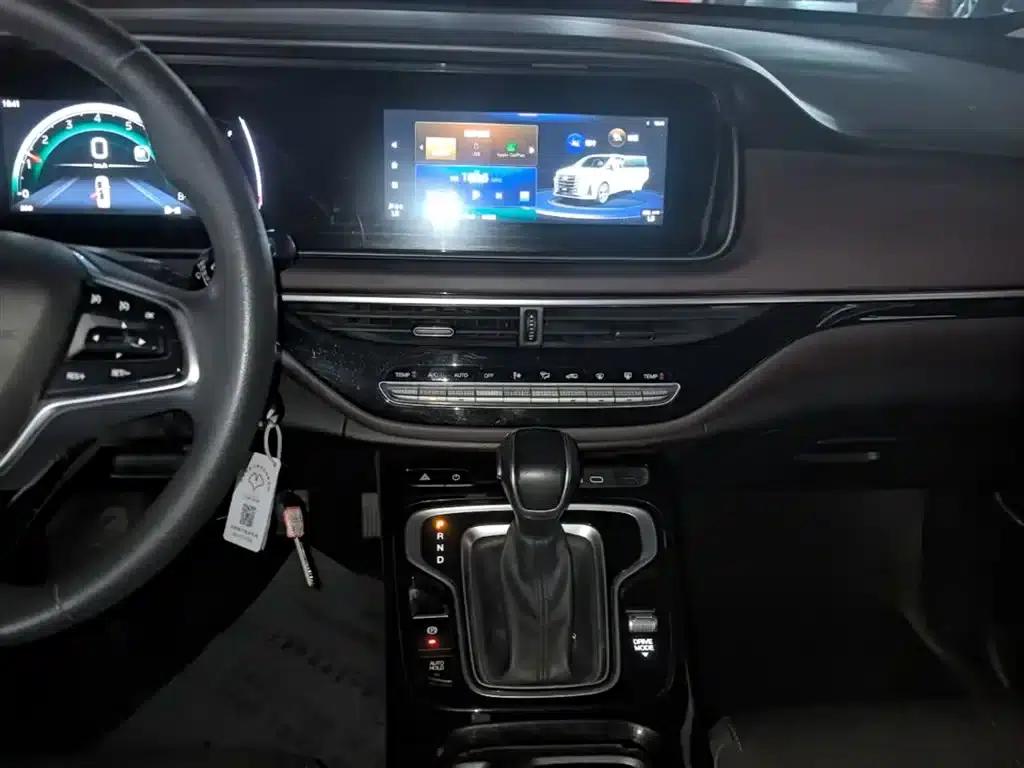 Trumpchi M6 2023 PRO 270T DCT Elite Edition — миниатюра 13