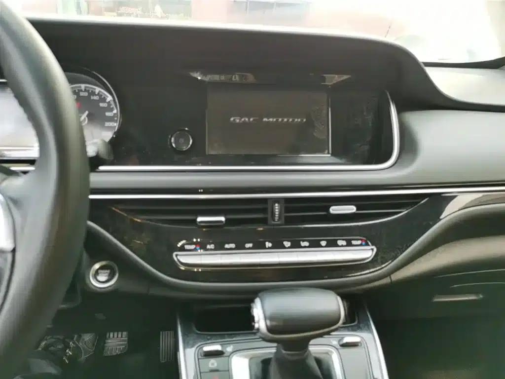 Trumpchi M6 2021 270T DCT Premium Edition (7-seater) — миниатюра 13