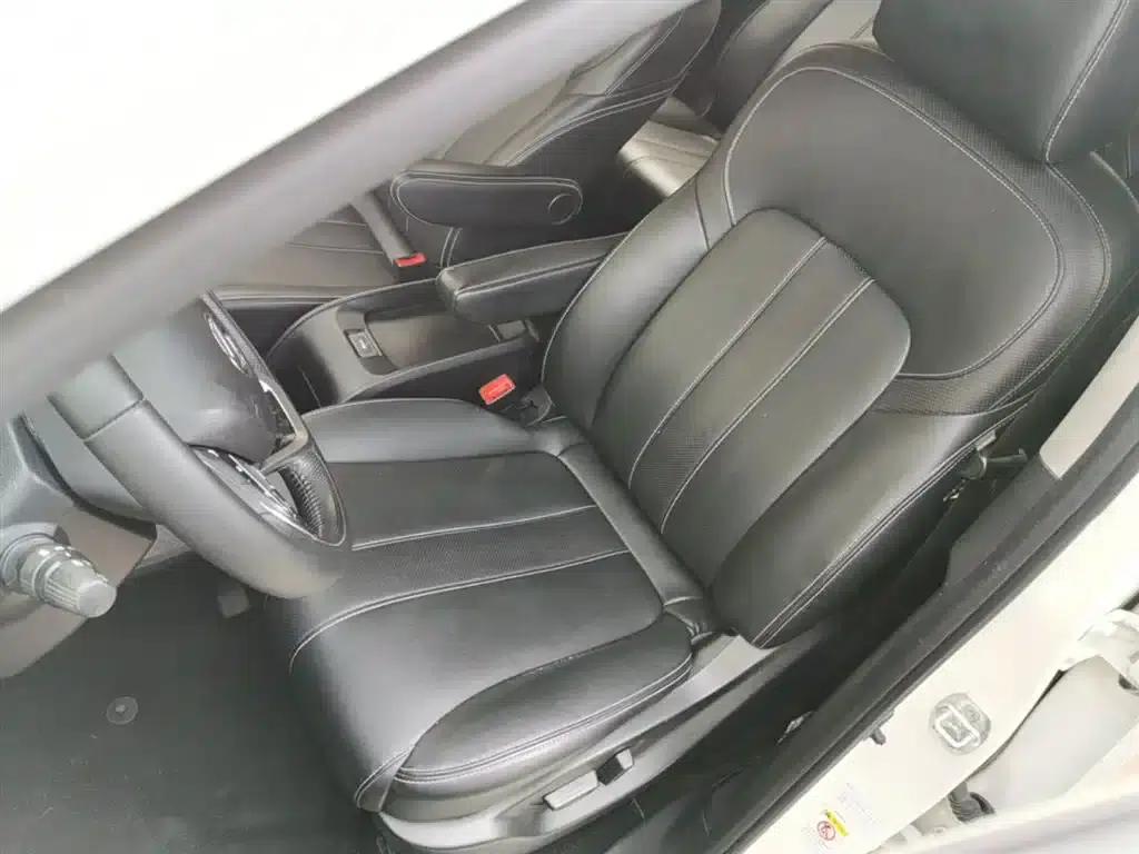 Trumpchi M6 2021 270T DCT Premium Edition (7-seater) — миниатюра 15