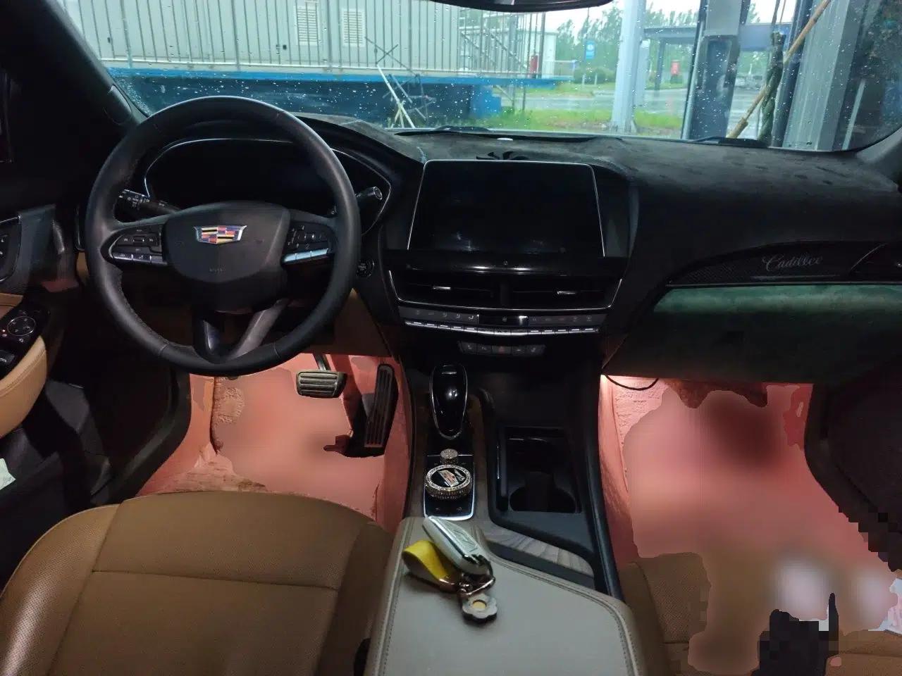 Cadillac CT5 2023 28T Prestige Model — миниатюра 10