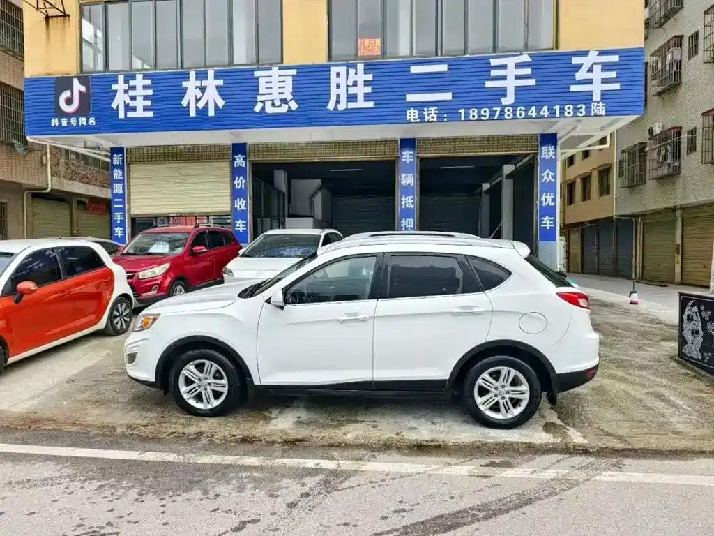 Trumpchi GS5 2014 2.0L Automatic 2WD Premium Edition — миниатюра 9