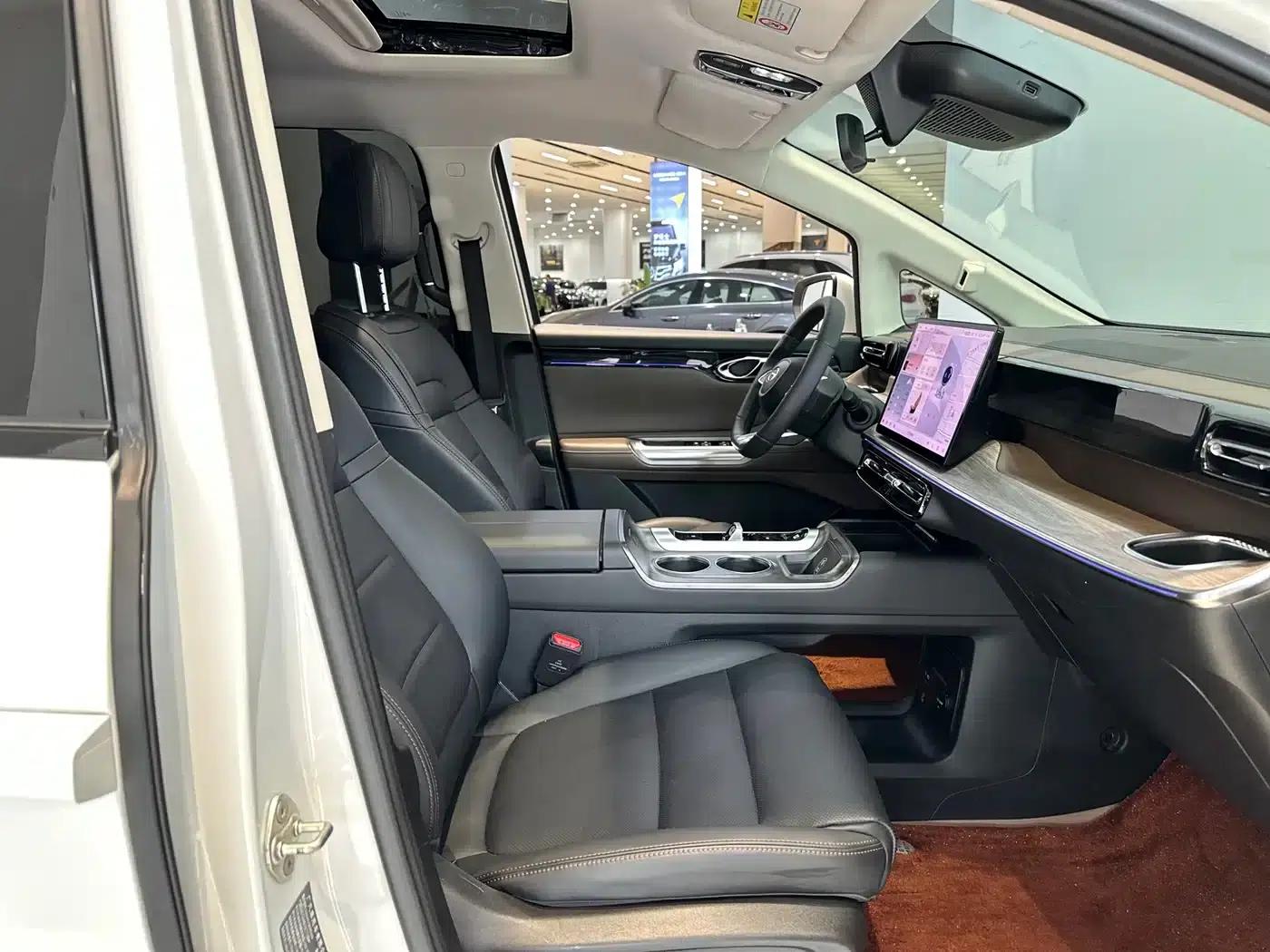 Trumpchi E8 PHEV 2024 Model 150km MAX — миниатюра 15