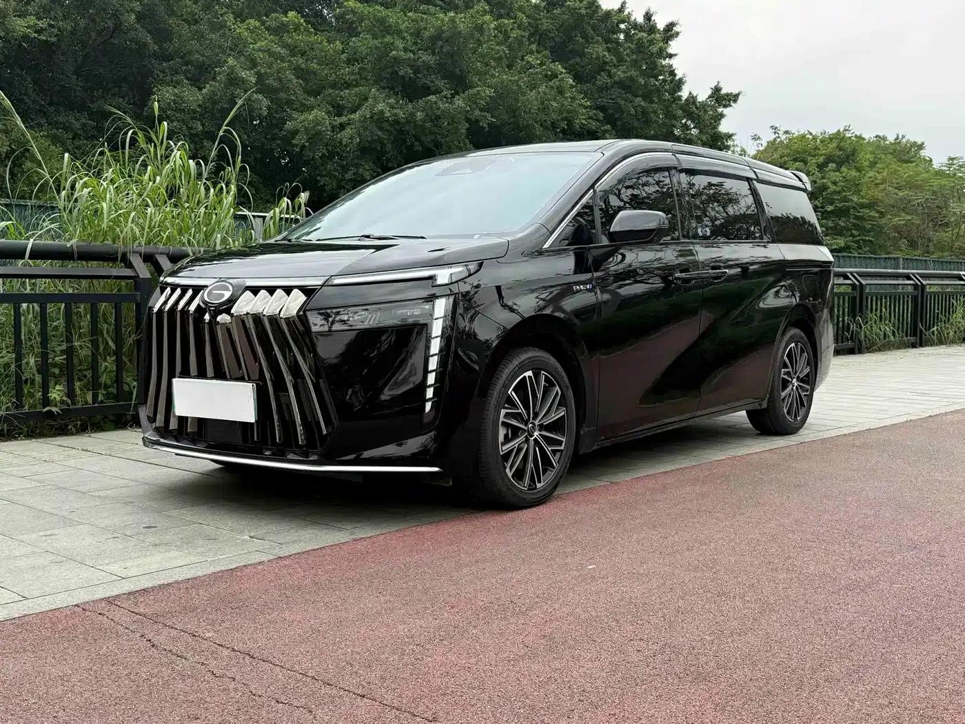 Trumpchi E8 PHEV 2024 Model 150km MAX+ — миниатюра 1