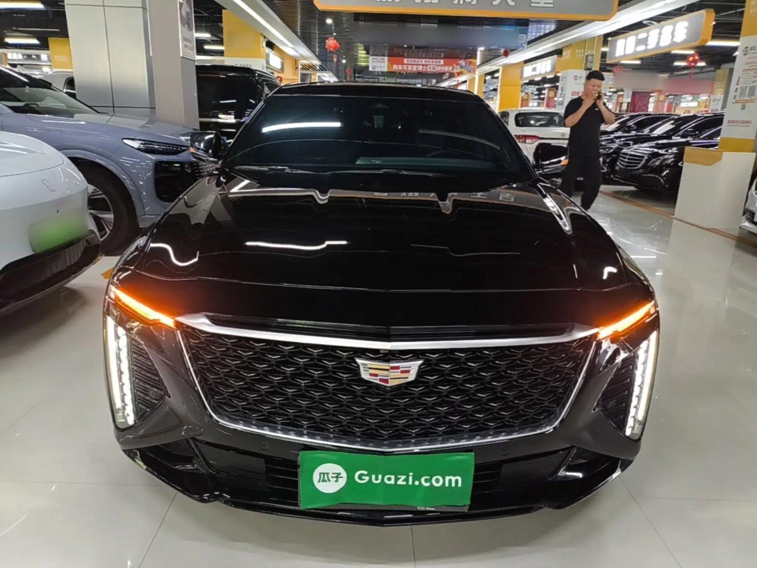 Cadillac CT6 2023 28T Luxury Version — миниатюра 2