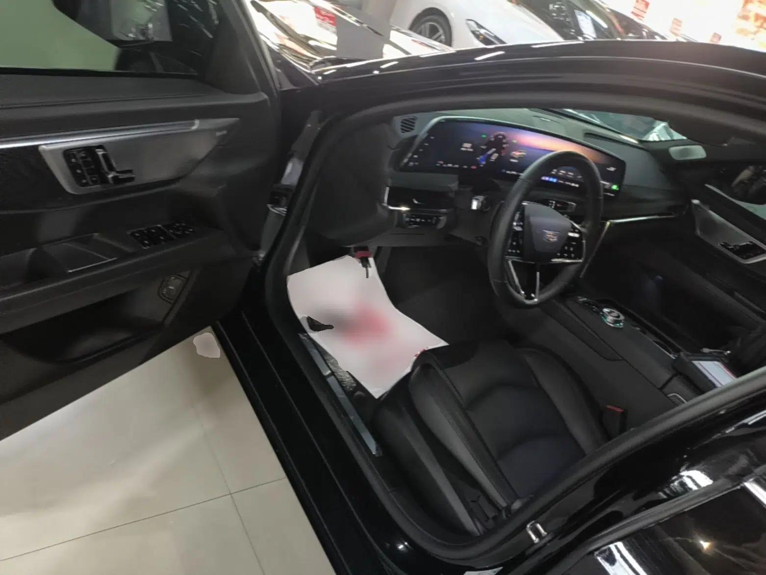 Cadillac CT6 2023 28T Luxury Version — миниатюра 19