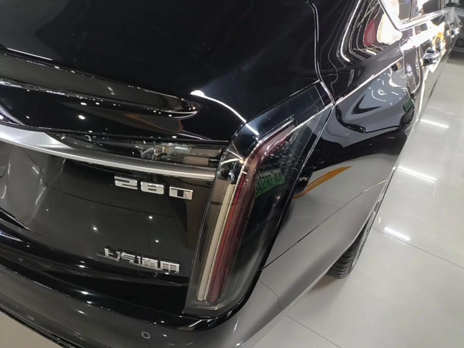 Cadillac CT6 2023 28T Luxury Version — миниатюра 7