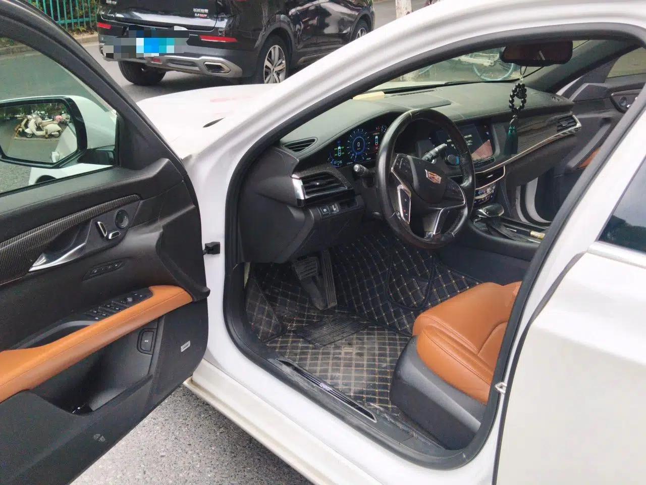 Cadillac CT6 2017 28T Premier Model — миниатюра 17