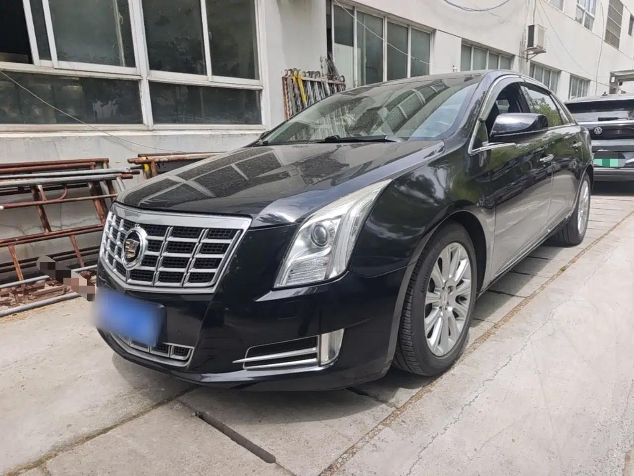 Cadillac XTS 2014 28T Luxury Model — миниатюра 1