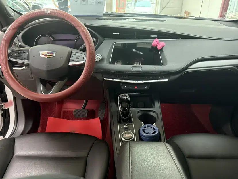 Cadillac XT4 2021 28T Two-Wheel Drive Leading Version — миниатюра 9