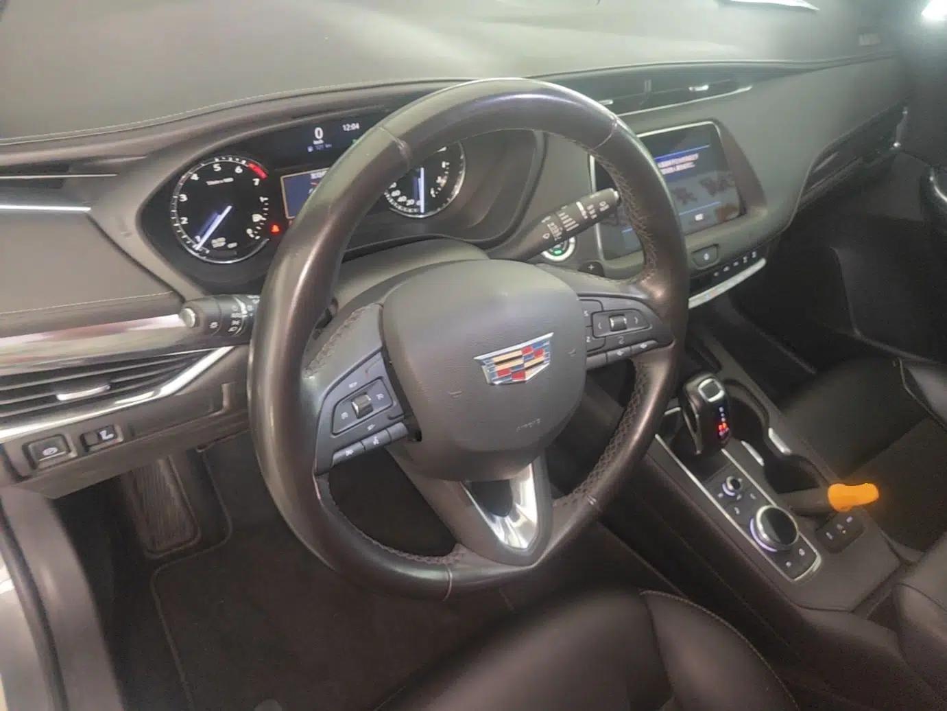 Cadillac XT4 2018 28T Two-Wheel Drive Tech Version — миниатюра 13