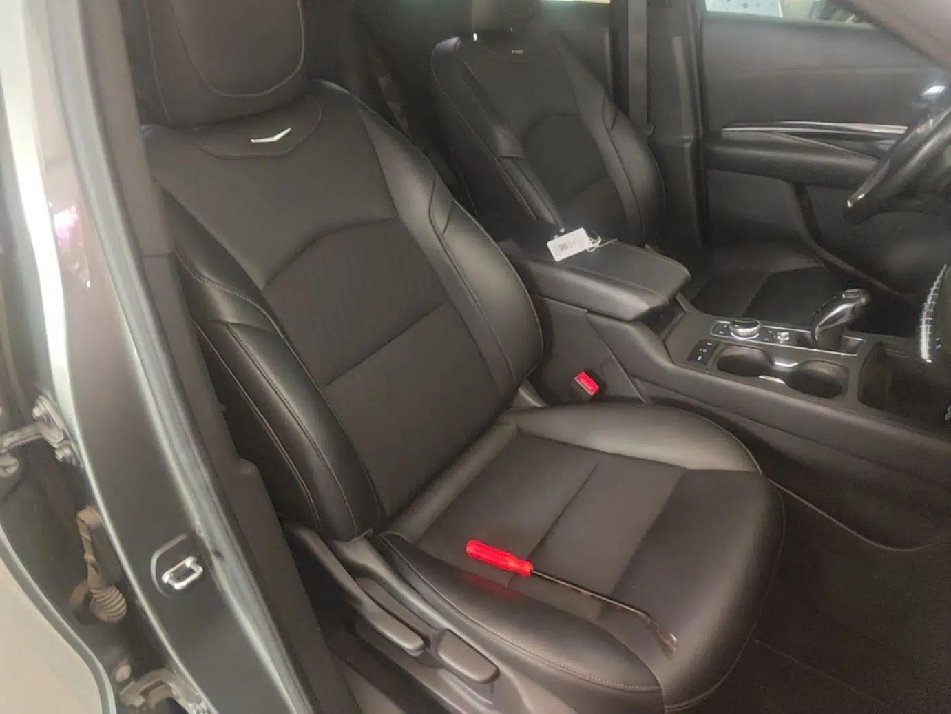 Cadillac XT4 2018 28T Two-Wheel Drive Tech Version — миниатюра 23