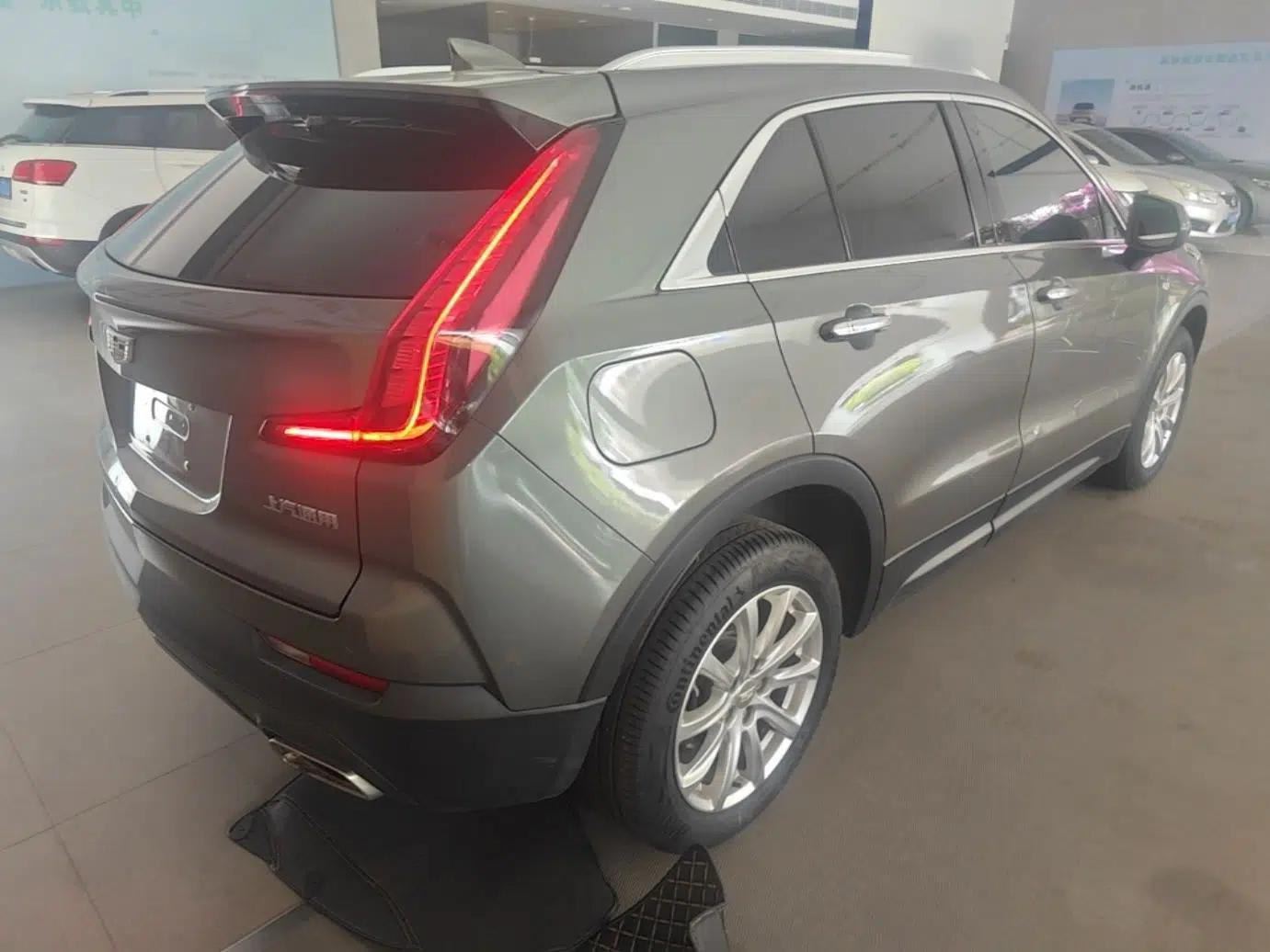 Cadillac XT4 2018 28T Two-Wheel Drive Tech Version — миниатюра 6