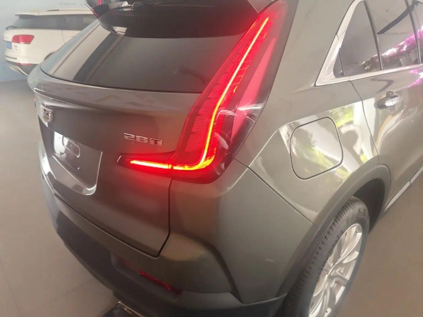 Cadillac XT4 2018 28T Two-Wheel Drive Tech Version — миниатюра 7