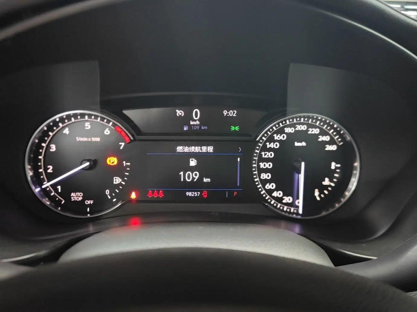 Cadillac XT4 2018 28T Two-Wheel Drive Tech Version — миниатюра 15