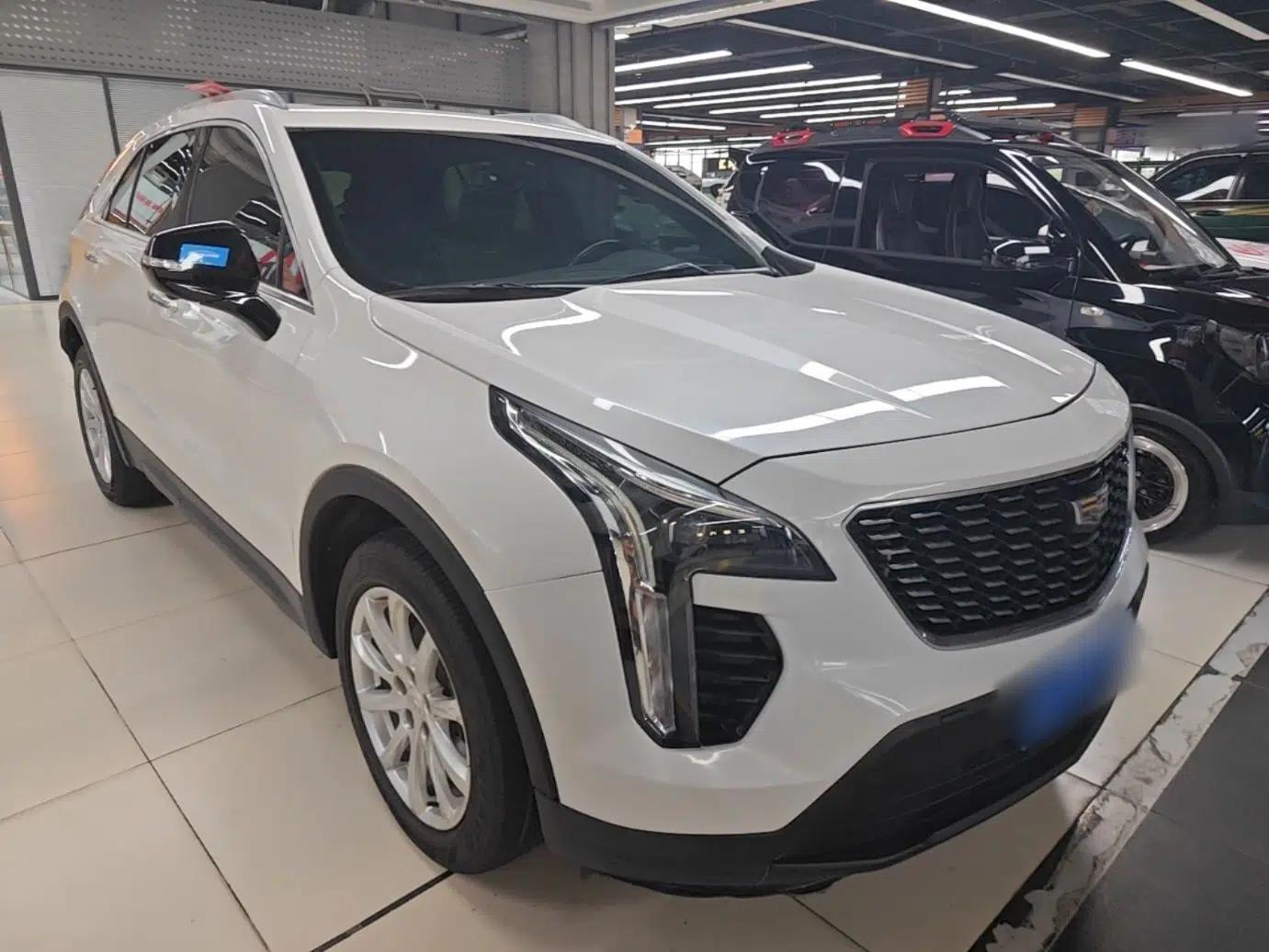 Cadillac XT4 2018 28T Two-Wheel Drive Tech Version — миниатюра 3