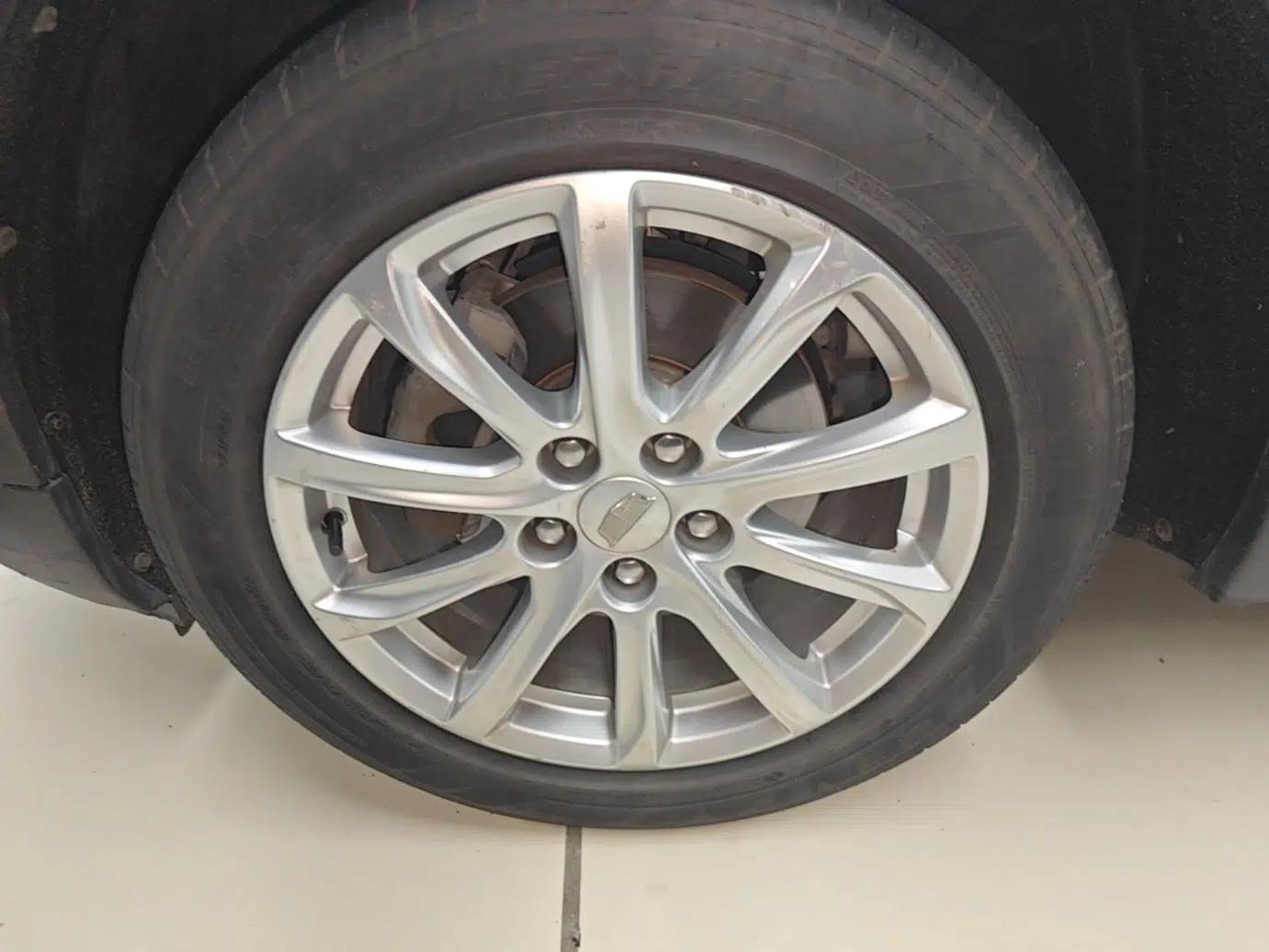 Cadillac XT4 2018 28T Two-Wheel Drive Tech Version — миниатюра 8