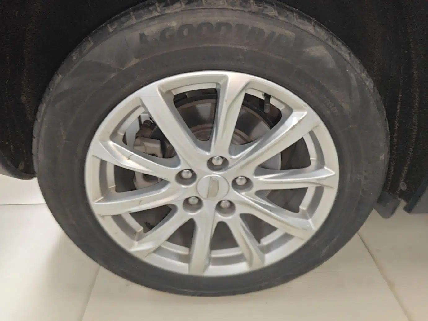 Cadillac XT4 2018 28T Two-Wheel Drive Tech Version — миниатюра 10
