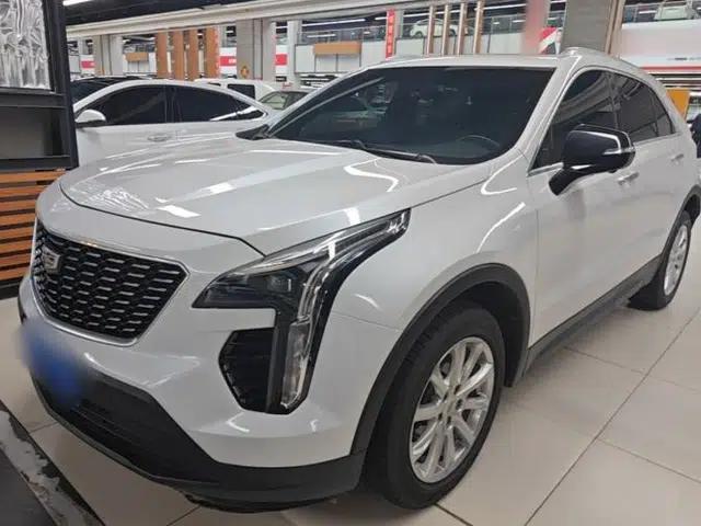 Cadillac XT4 2018 28T Two-Wheel Drive Tech Version