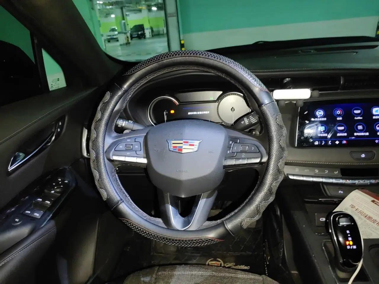 Cadillac XT4 2020 Revised Version 28T Two-Wheel Drive Tech Edition — миниатюра 11