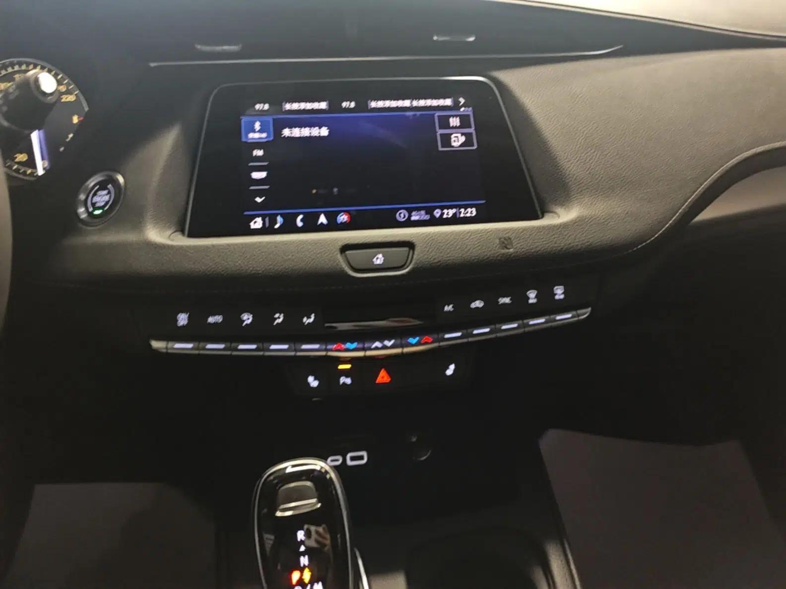 Cadillac XT4 2020 Revised Version 28T Two-Wheel Drive Leading Edition — миниатюра 16