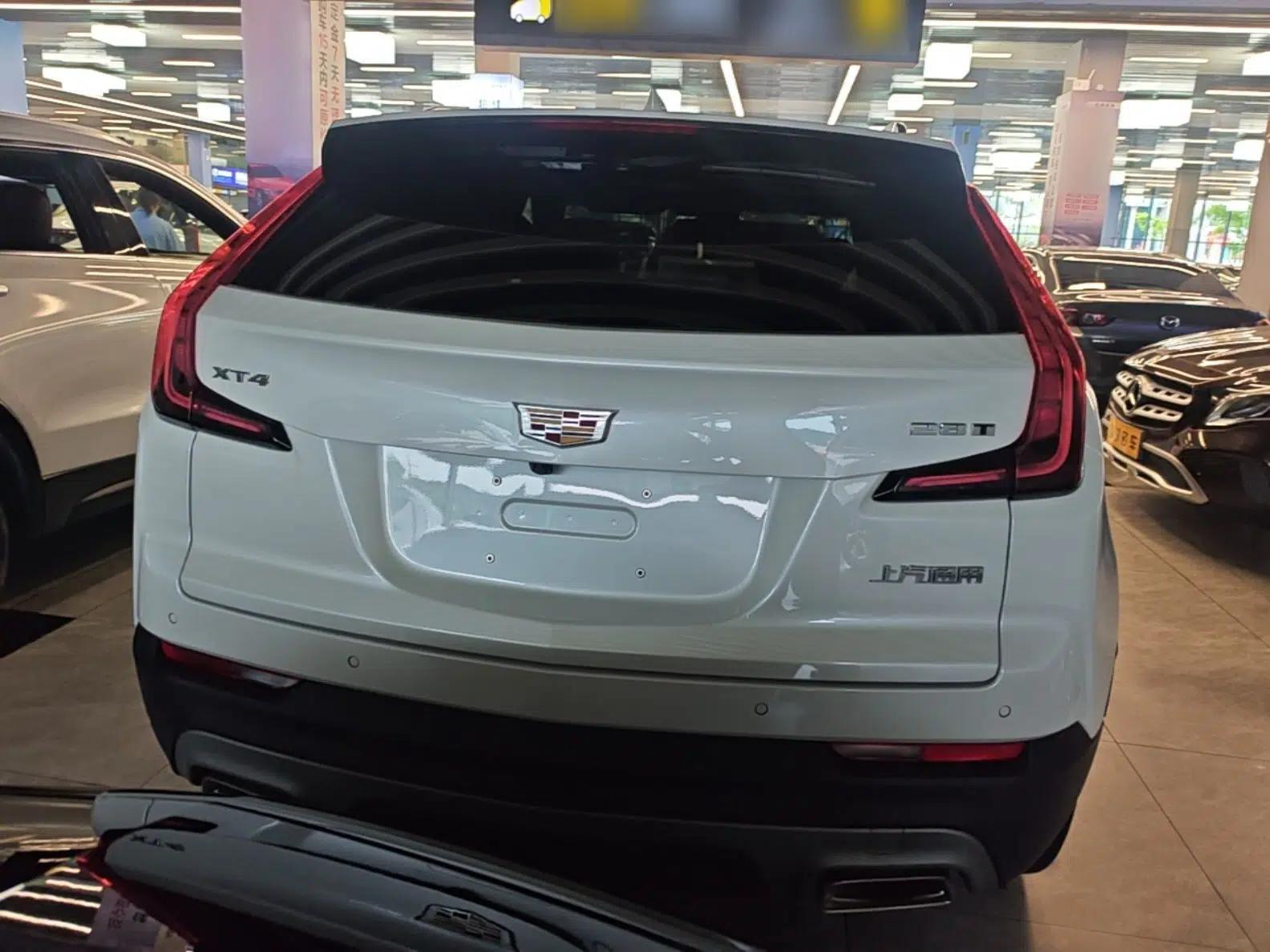 Cadillac XT4 2020 Revised Version 28T Two-Wheel Drive Leading Edition — миниатюра 5