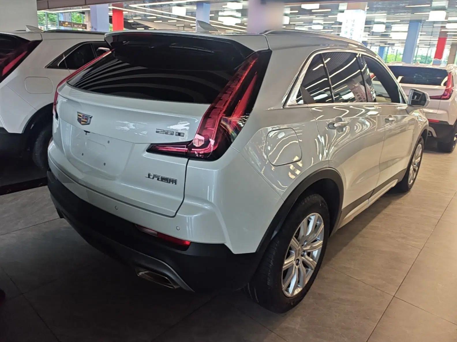 Cadillac XT4 2020 Revised Version 28T Two-Wheel Drive Leading Edition — миниатюра 6