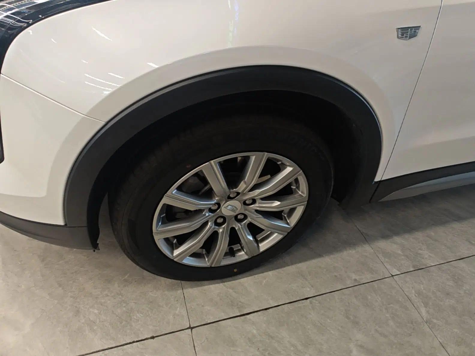 Cadillac XT4 2020 Revised Version 28T Two-Wheel Drive Leading Edition — миниатюра 8