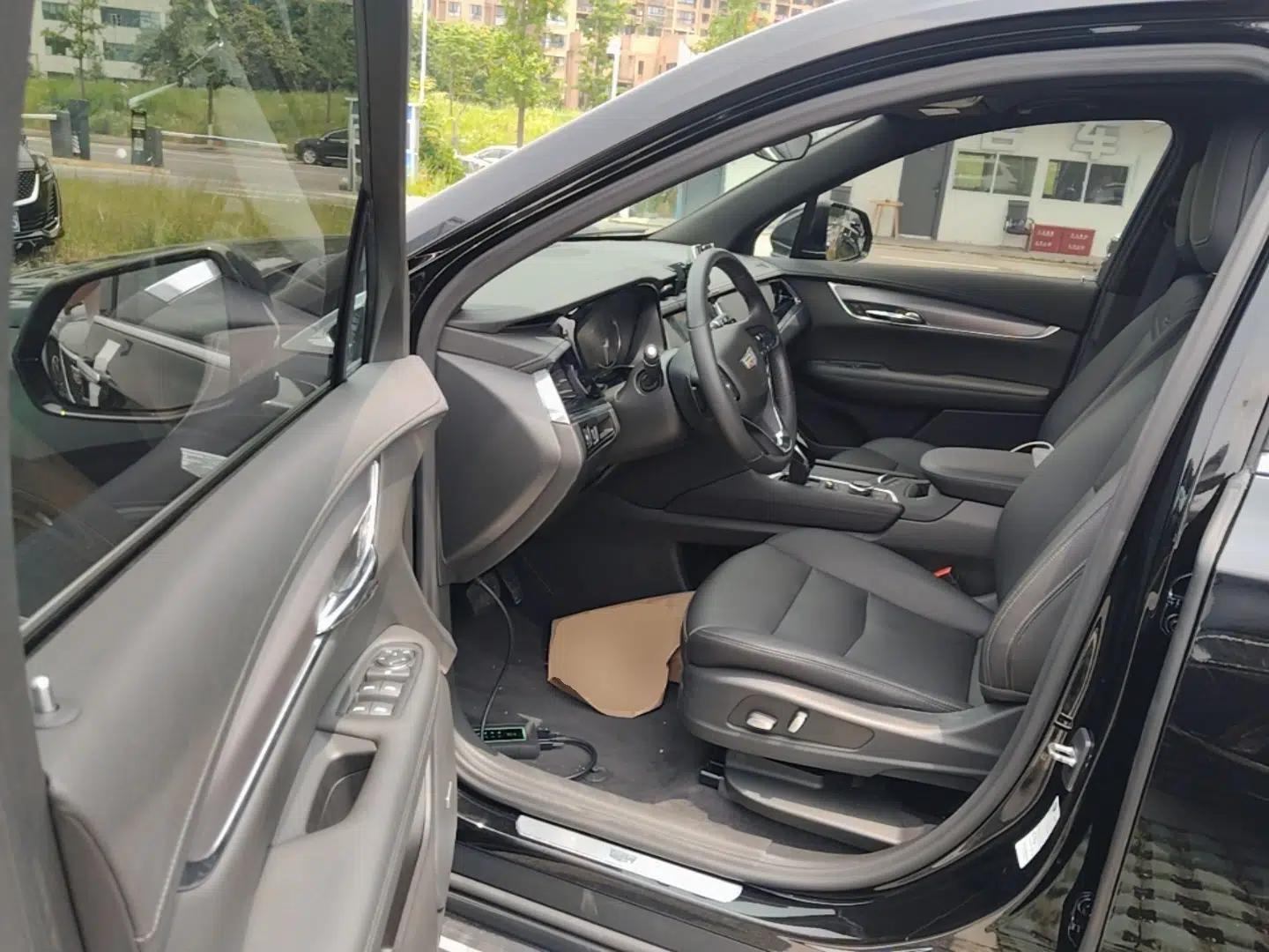 Cadillac XT6 2020 28T Seven-Seater Fashion Edition — миниатюра 19