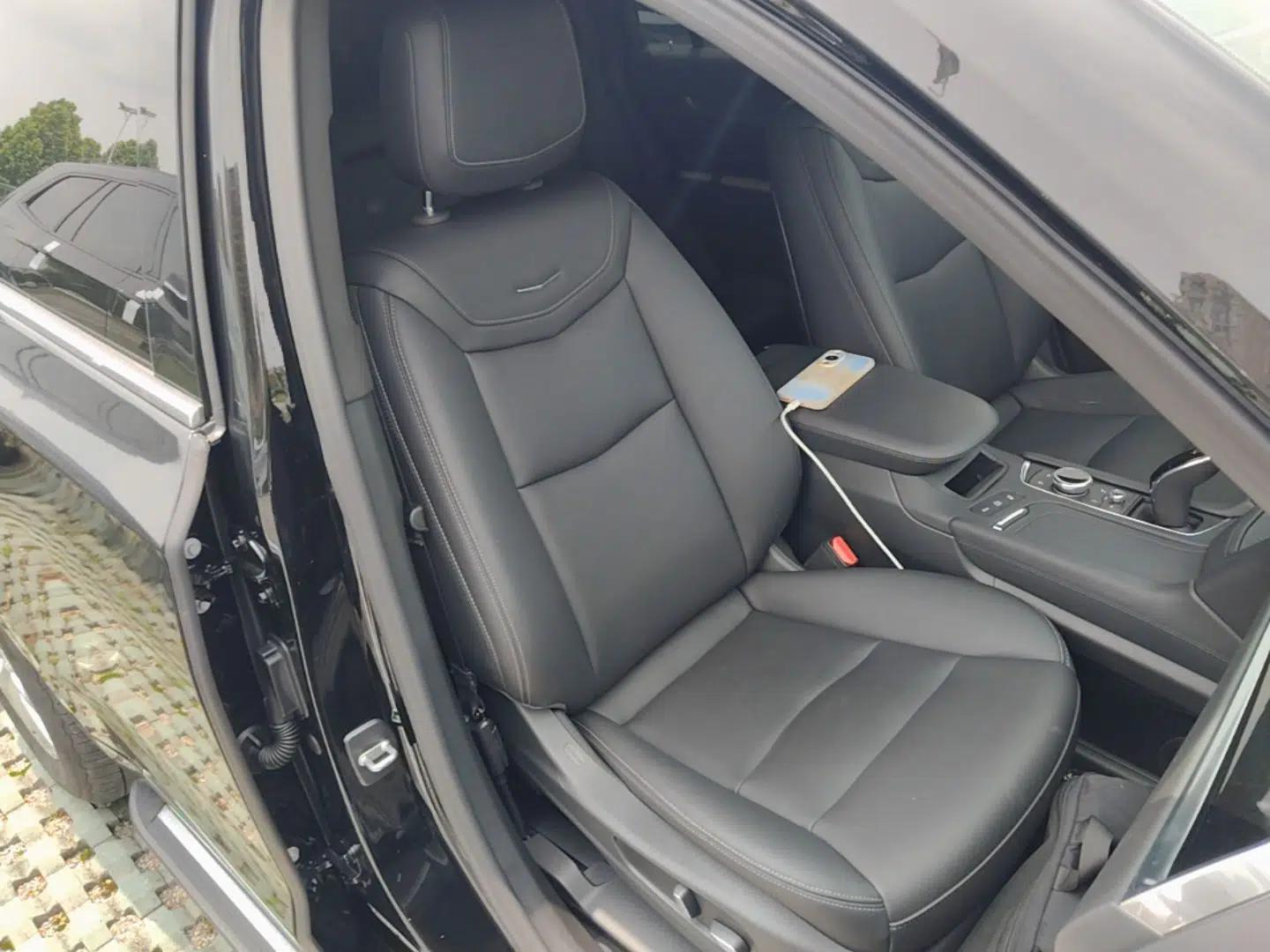 Cadillac XT6 2020 28T Seven-Seater Fashion Edition — миниатюра 23