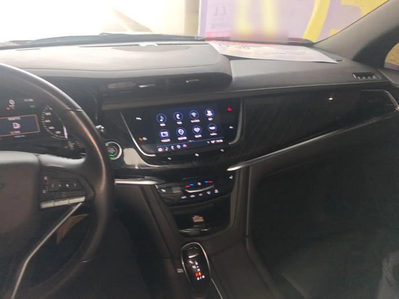 Cadillac XT6 2021 2.0T 7-Seater Two-Wheel-Drive Luxury Version — миниатюра 13