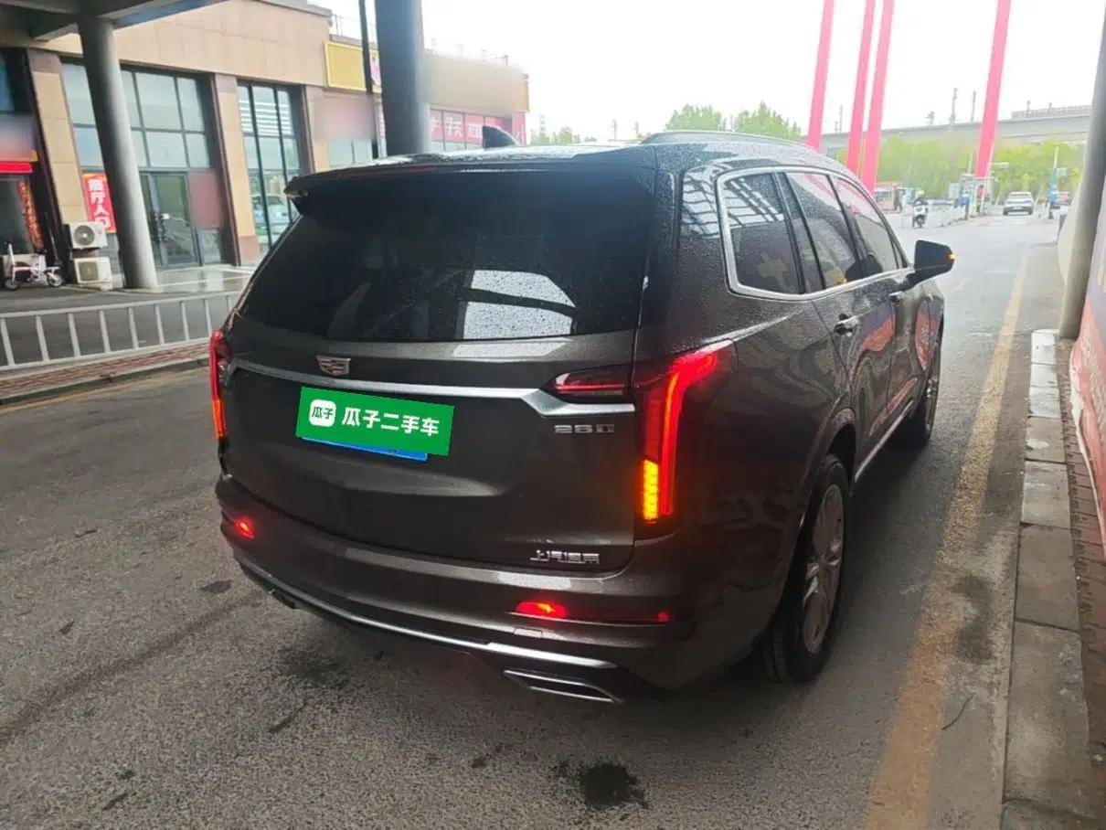 Cadillac XT6 2021 2.0T 7-Seater Two-Wheel-Drive Luxury Version — миниатюра 6