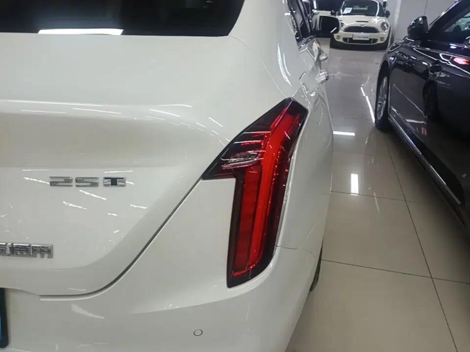 Cadillac CT4 2023 25T Fashion Edition — миниатюра 7