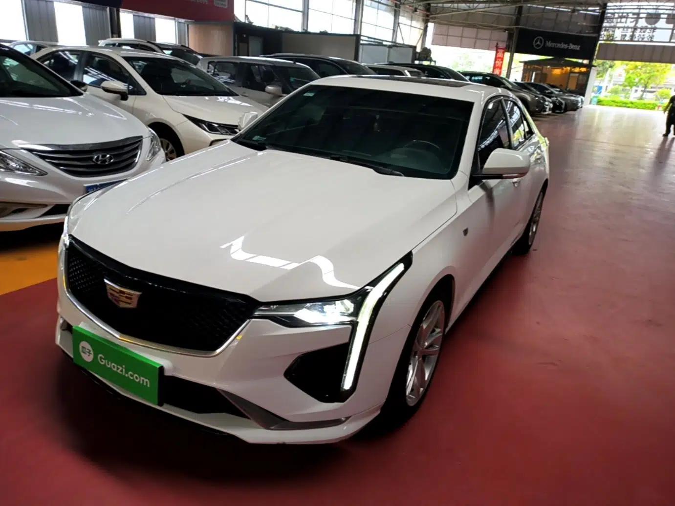 Cadillac CT4 2021 28T Fashion Edition — миниатюра 1
