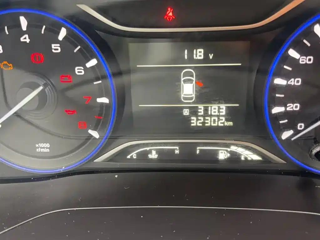 Trumpchi GA4 2018 150N Manual Deluxe Edition — миниатюра 11