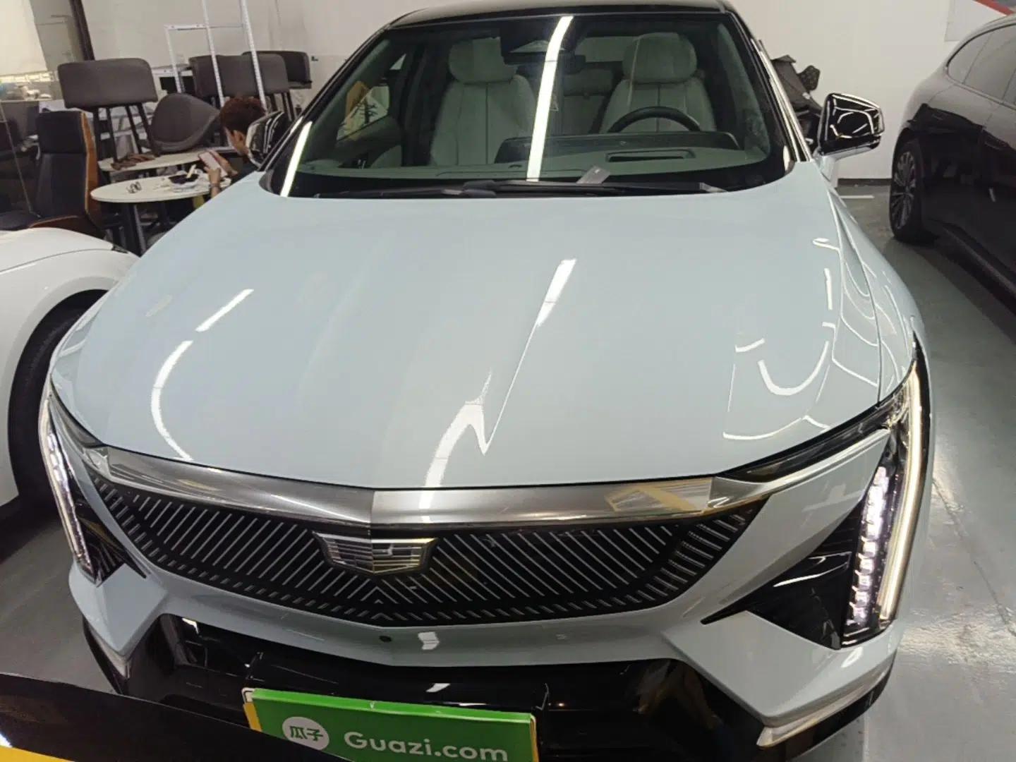 Cadillac OPTIQ 2024 Four-Wheel Drive Long-Range Version — миниатюра 2