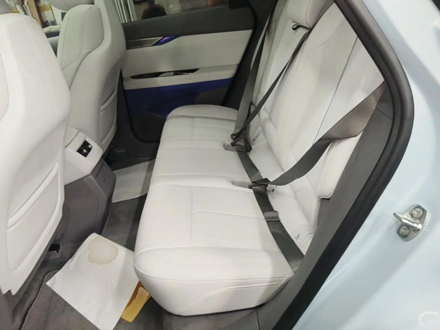Cadillac OPTIQ 2024 Four-Wheel Drive Long-Range Version — миниатюра 19