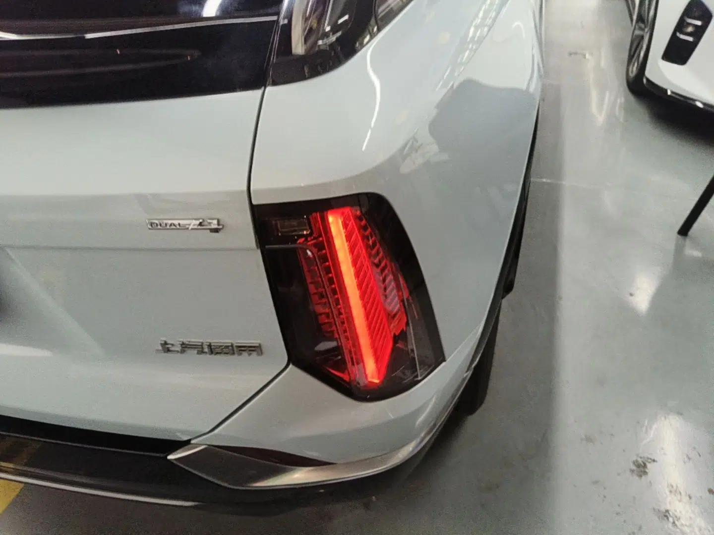 Cadillac OPTIQ 2024 Four-Wheel Drive Long-Range Version — миниатюра 8