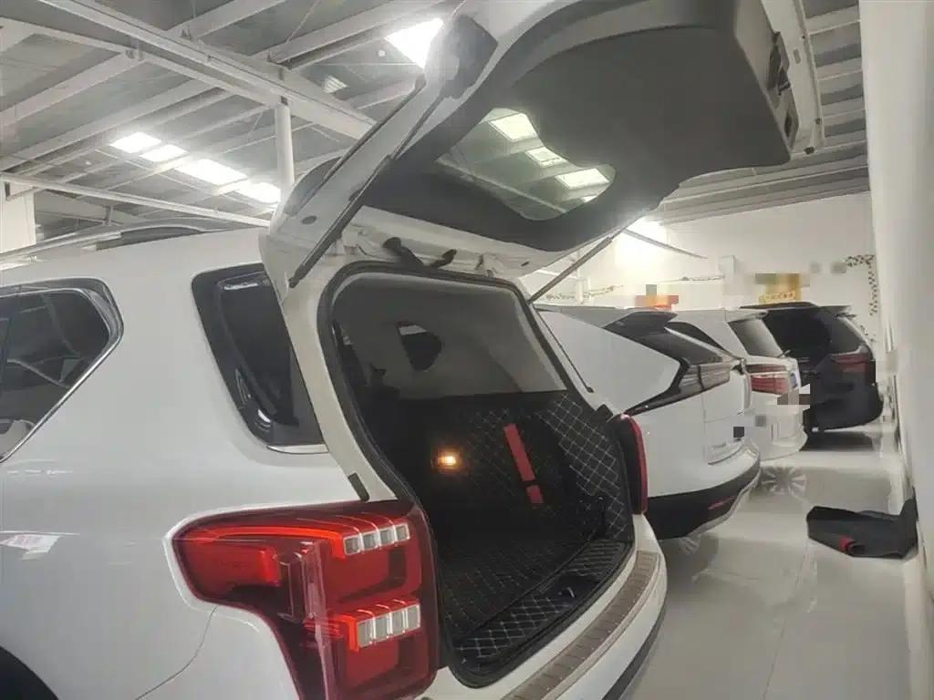 Trumpchi GS7 2017 320T 2WD Luxury Intelligent Connectivity Edition — миниатюра 19