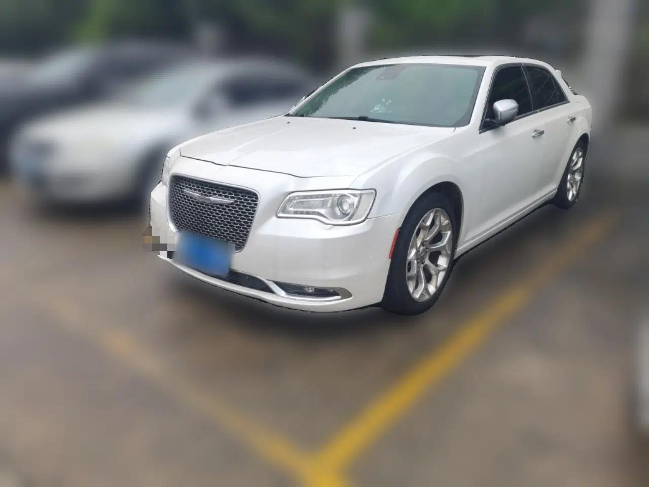 Chrysler 300C 2016 3.0L Supreme Edition — миниатюра 1