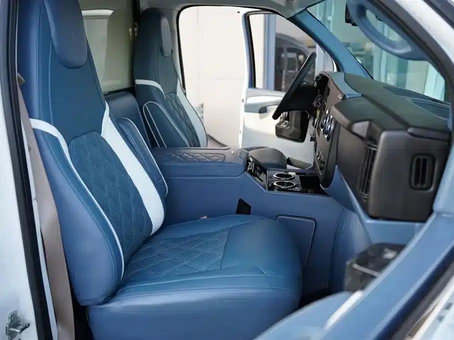 2015 SAVANA 5.3L G600S 4WD Luxury Edition — миниатюра 28