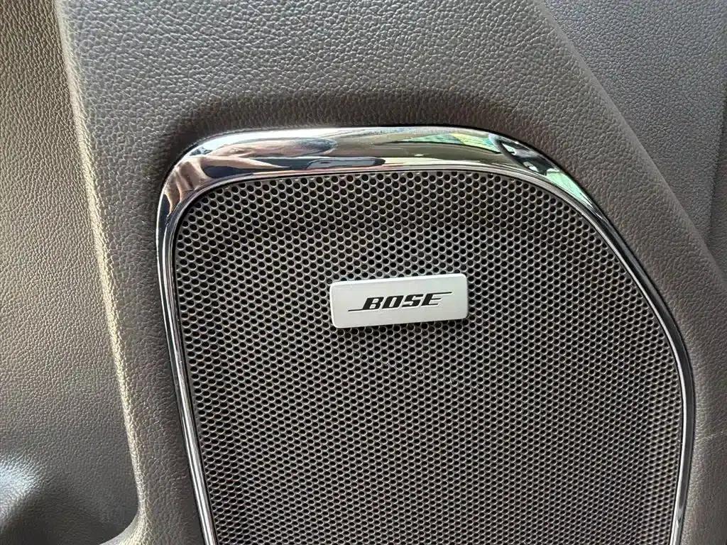 2017 Sierra Luxury Edition — миниатюра 12