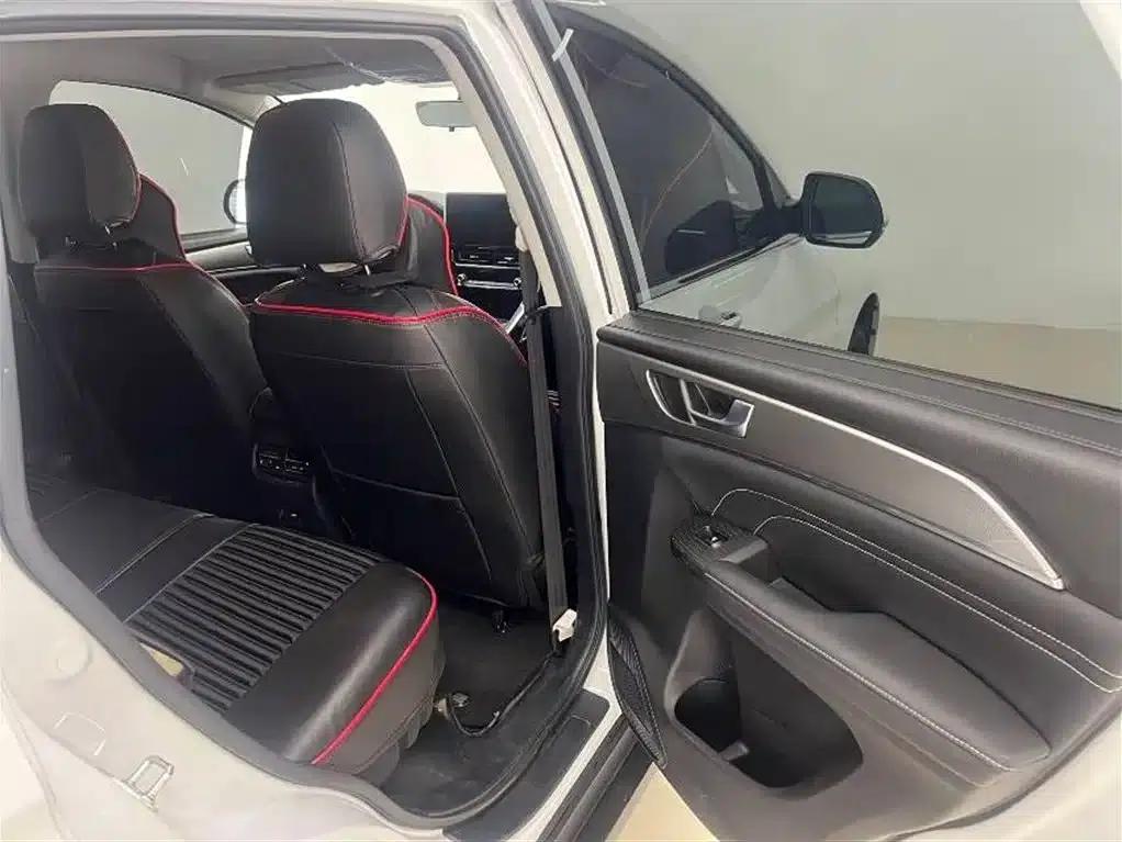 Haval M6 2023 PLUS 1.5T DCT Elite Intelligent Connectivity Edition — миниатюра 11